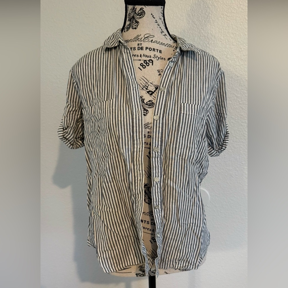 Topshop Women's Gray Striped Casual Shirt